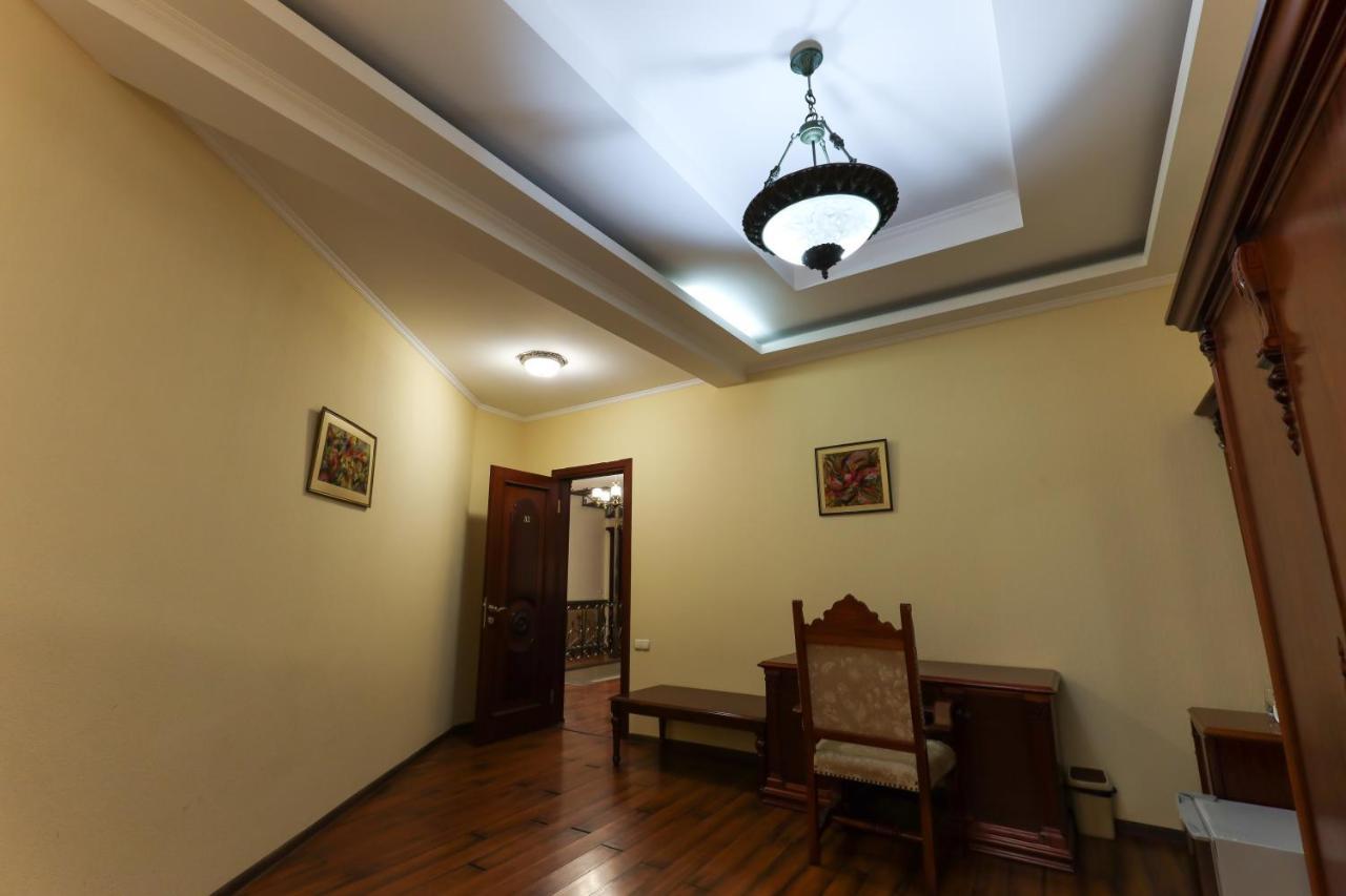 Aeetes Palace Kutaisi Exterior photo
